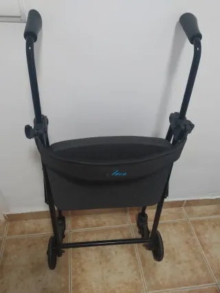 Andador Silla Plegable con Bolso