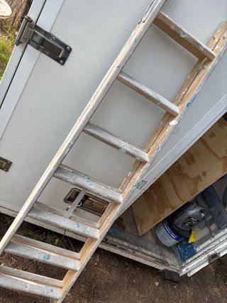 Escalera de madera