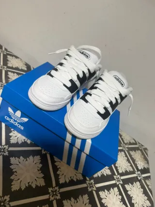 Adidas Scarpe Uomo/Donna Tg 38 2/3 Sconto a 40 eur