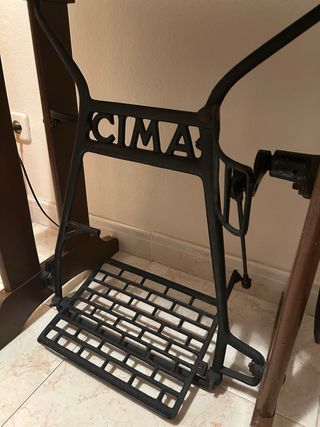 Máquina de coser antigua SIGMA