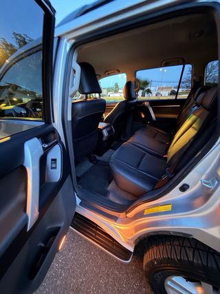 Toyota Land Cruiser 2013