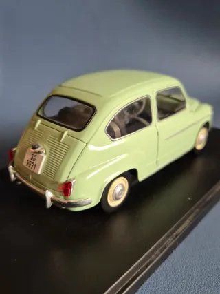 SEAT 600 D 1963 - Escala 1:24 (Salvat/Ixo)