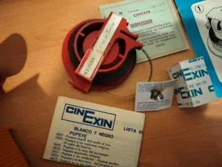 Proyector Cinexin 8mm W. Disney Completo Funciona.