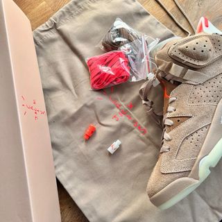 Jordan 6 Retro Travis Scott British kaki 42,5