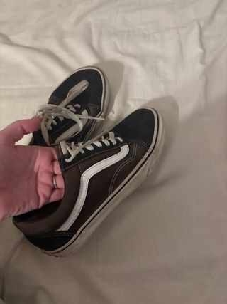 Zapatillas Vans Old Skool Marrones y Negras