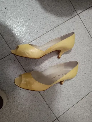 Zapatos Sacha London Talla 37 Amarillos