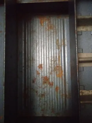 CAJA DE HERRAMIENTAS METÁLICA PEQUEÑA MARCA HECO