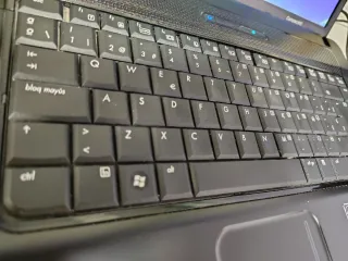 Portátil HP Compaq 610 (HP 250 g3 Celerón)