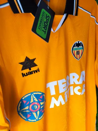 Valencia 99/00 Mendieta