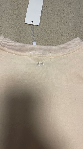 Sudadera Ami Beige con Logo Corazón