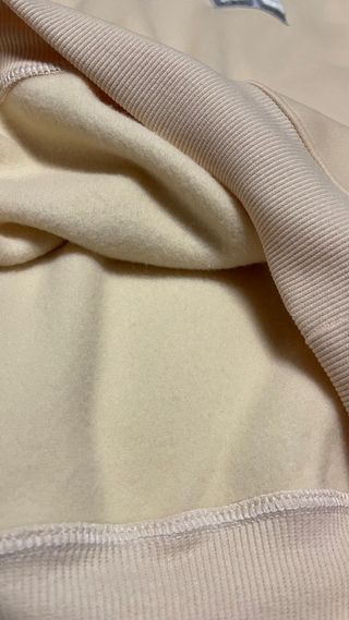 Sudadera Ami Beige con Logo Corazón