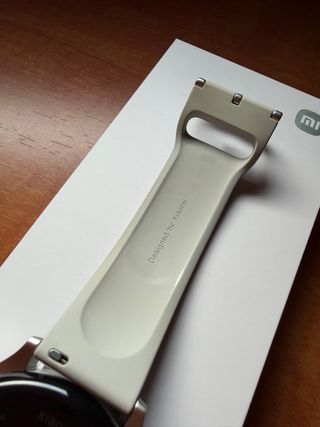 Xiaomi Watch 2 GPS Wear OS · Caja + Cargador