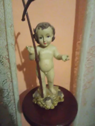 Pedestal madera Niño Jesús