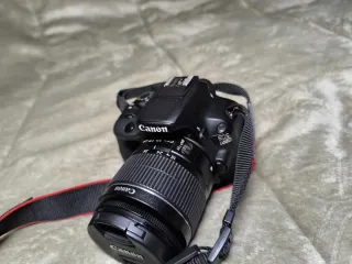 Cámara Canon EOS 100D + Objetivo EF-S 18-55 III