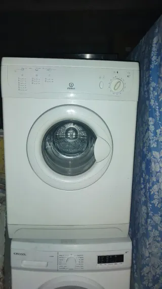 Lavadora y secadora en venta. En muy buen estado