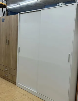 Offerta / Armadio a 2 ante scorrevoli bianco