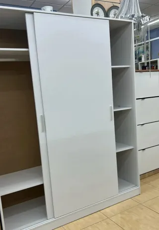 Offerta / Armadio a 2 ante scorrevoli bianco