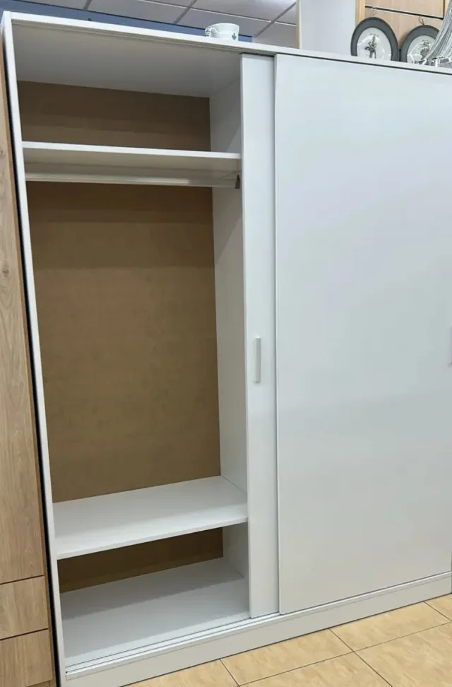 Offerta / Armadio a 2 ante scorrevoli bianco