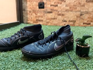 Botas de fútbol Nike negras