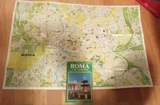 3 guías turísticas : París Roma y Venecia