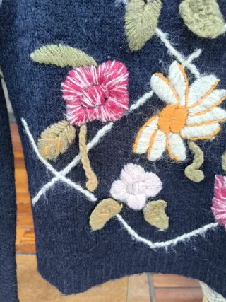 Jersey vintage de lana mohair flores bordadas