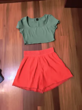 Conjunto Mujer: Bermuda y Camiseta