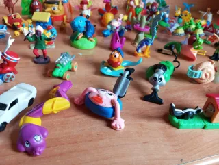 498. Lote Figuras Kinder Sorpresa años 90