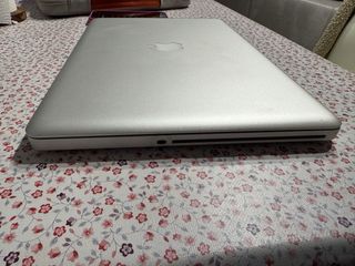 MacBook Pro i7