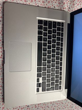 MacBook Pro i7