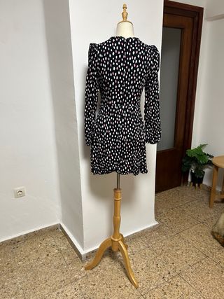 Vestido Negro con estampado Mango. Talla M. Nuevo