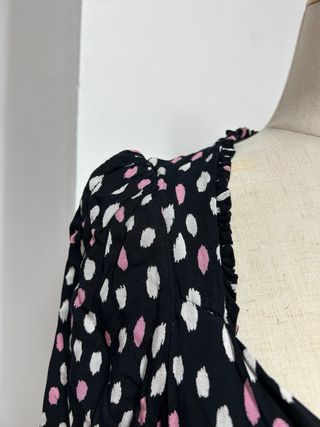 Vestido Negro con estampado Mango. Talla M. Nuevo