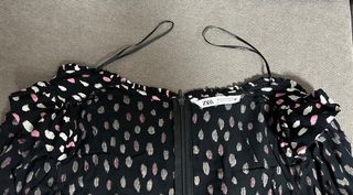 Vestido Negro con estampado Mango. Talla M. Nuevo