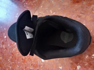 Botines etnies negros