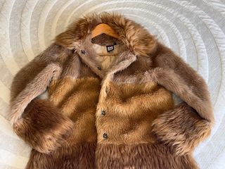 Abrigo pelo Akino Laude beige/marrón