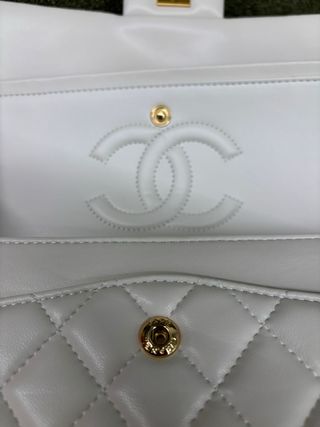 Borsa Chanel Trapuntata Pelle Bianca Catena Oro