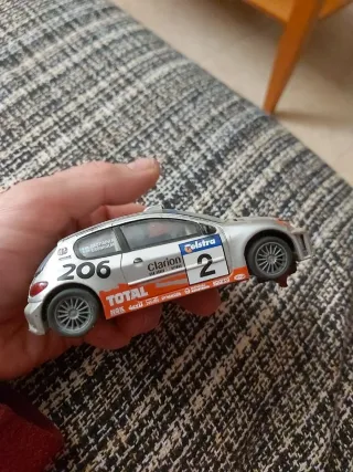 Coche Scalextric Peugeot 206 WRC