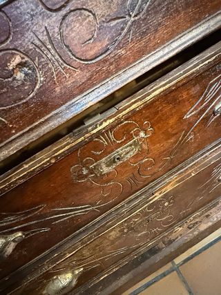 Cómoda antigua madera