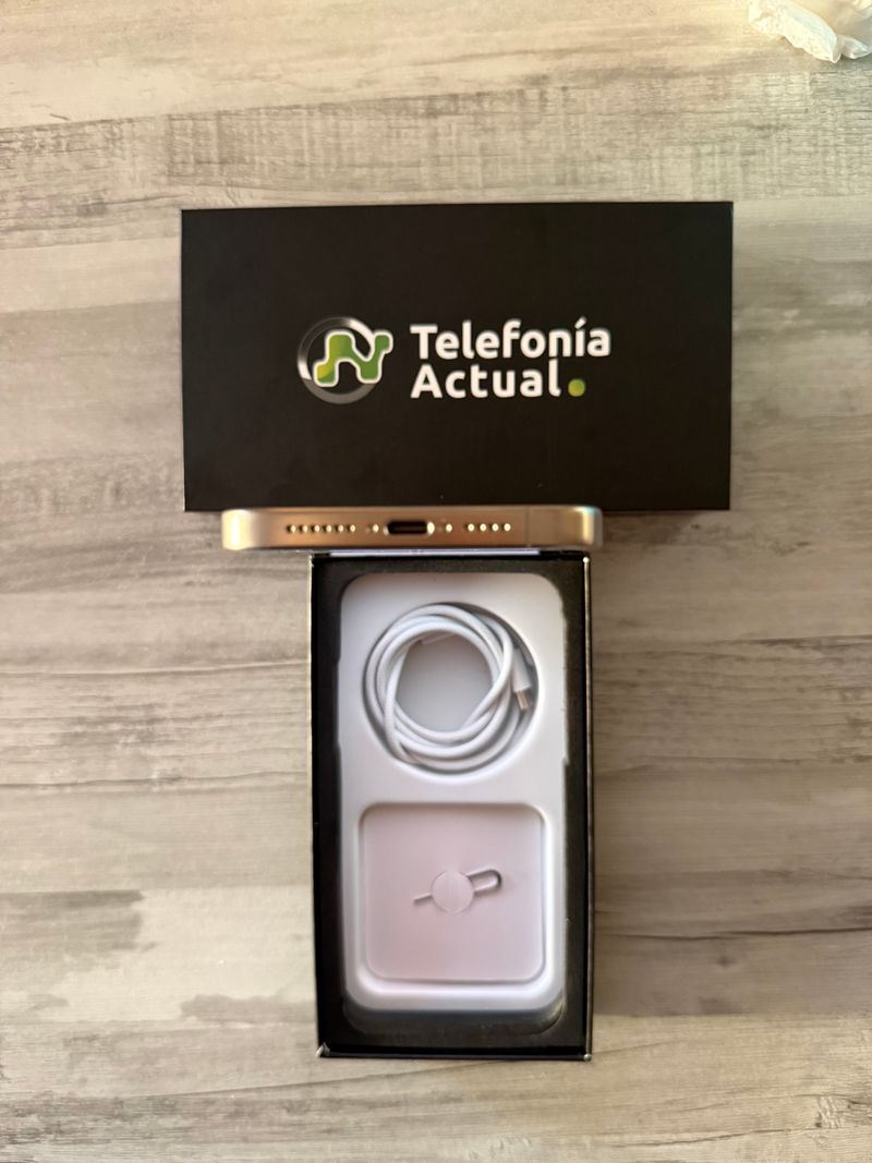 iPhone 15 Pro Max 256gb  con factura y garantía afbeelding 4