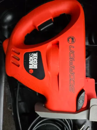 Sierra de sable Black & Decker Scorpion