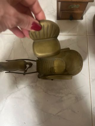 Cavallo con carrozza in ottone