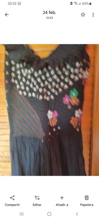 Vestido de verano negro y multicolor