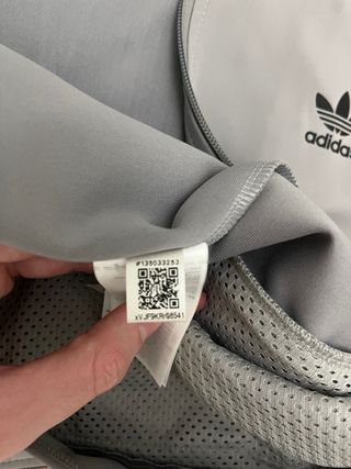 Chaqueta Adidas Gris