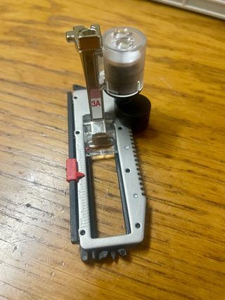 Prensatelas Bernina #3A (ojales)