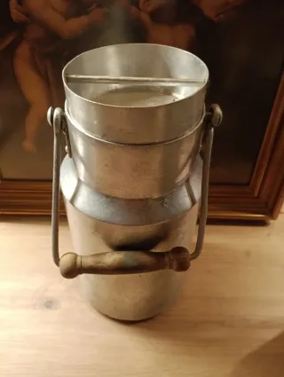 Lechera y jarra antiguas