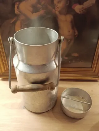Lechera y jarra antiguas