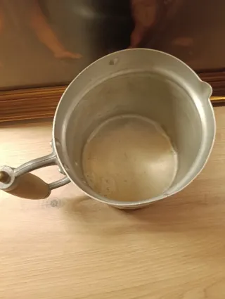 Lechera y jarra antiguas