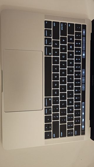 MacBook Pro 13 2019 i5 Plata