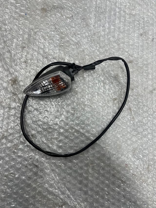 Intermitente Derecho Yamaha MT 125