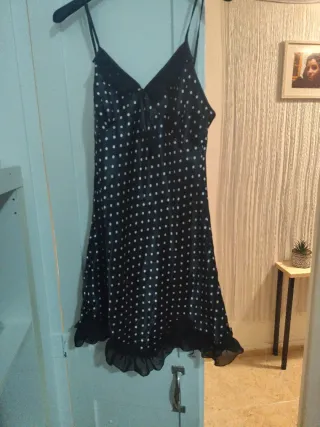 Camisón mujer lunares negro y blanco