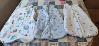 3 Sacos de bebé hasta 60 cm.